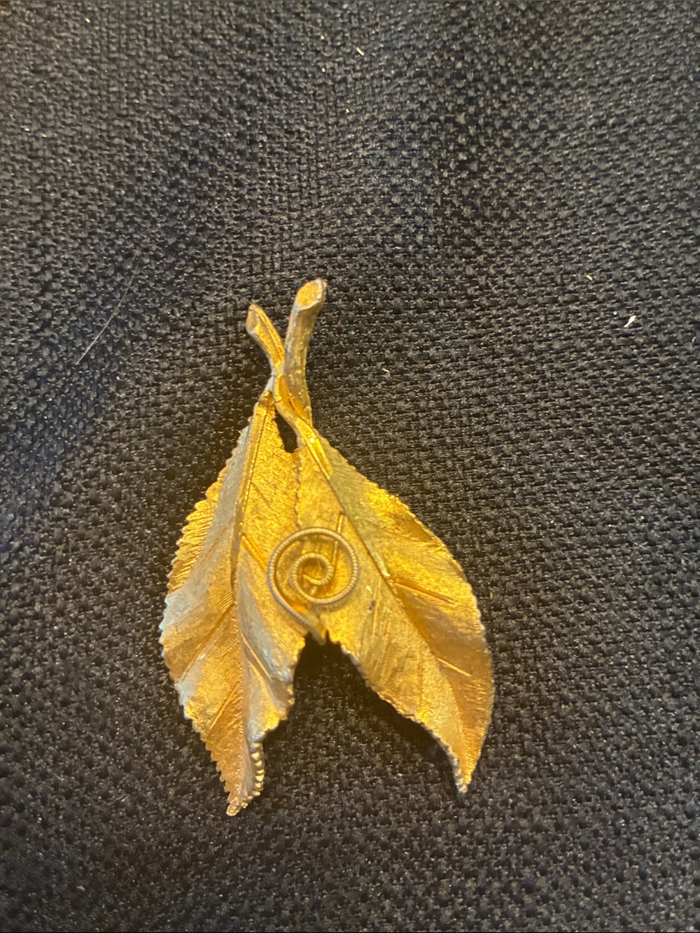 Gold Leaf Brooch Pin BSK- Vintage Style